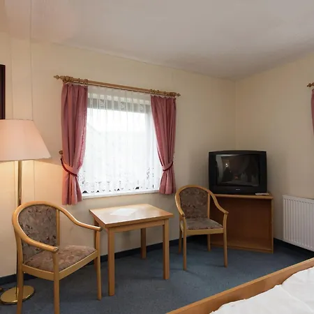 Grand Getaway In Deutschneudorf, Cleaning Included 펜션 *